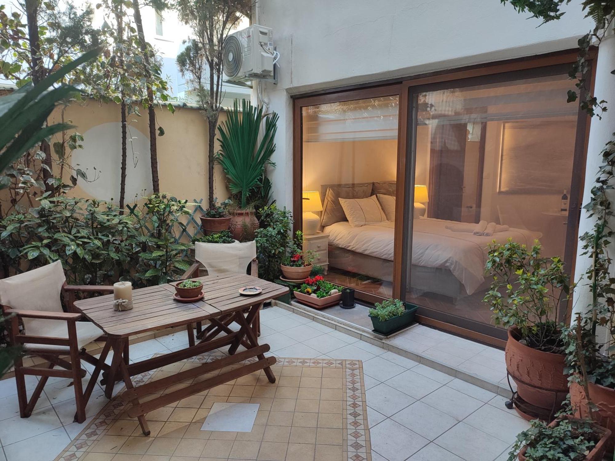 Apollonia Apartment